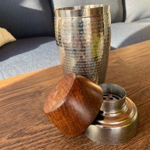 Unique cocktail shaker